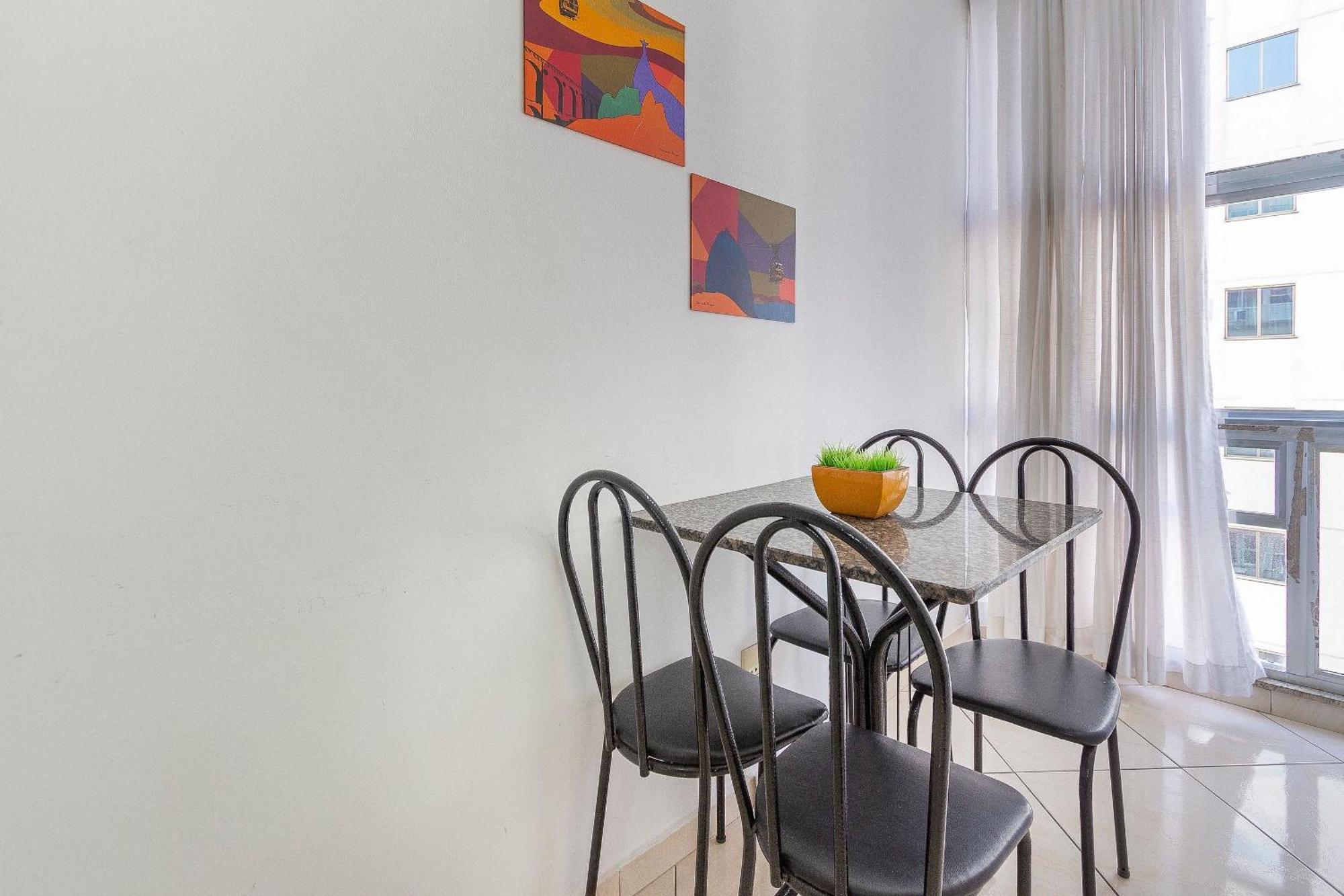 Apartamento 1qto Vista Lateral Orla De Copacabana